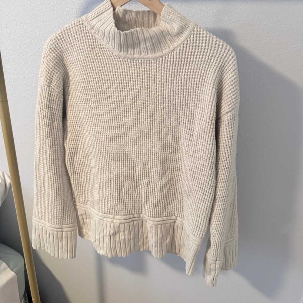 Cozy Cream Turtleneck Sweater Aspen Size Medium Bell Sleeves